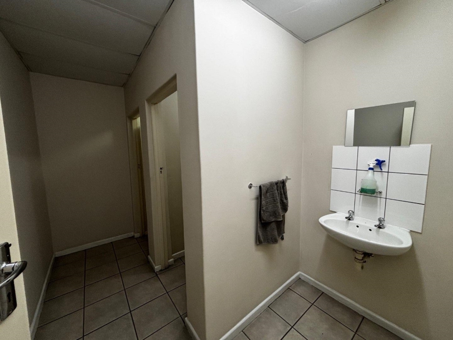 To Let commercial Property for Rent in Montague Gardens Western Cape